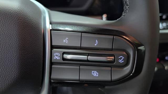 2026 Chevrolet Colorado Work Truck - Photo 11