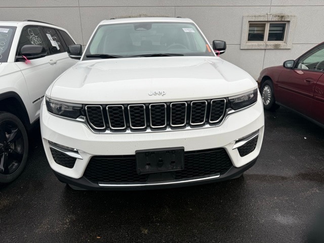 2023 Jeep Grand Cherokee Limited photo 2