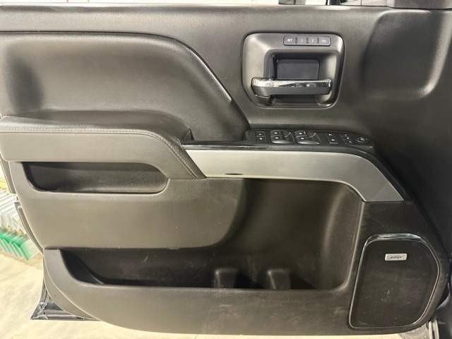 2016 Chevrolet Silverado 2500HD LTZ photo 4