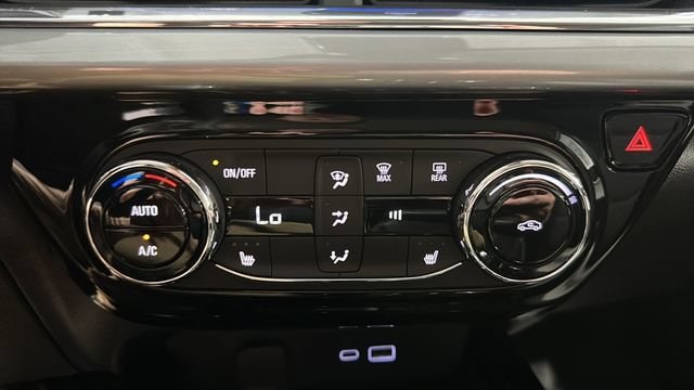 2026 Chevrolet Trax LT - Photo 17