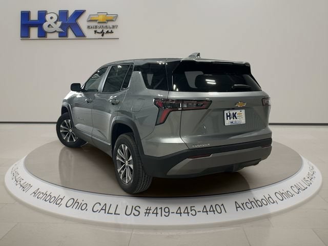 2027 Chevrolet Equinox LT - Photo 4