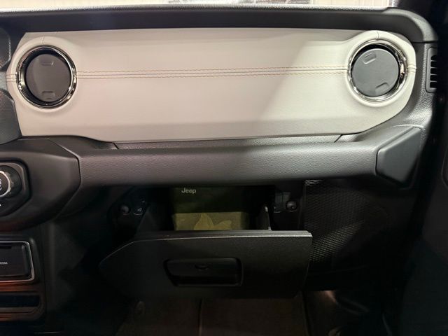 2021 Jeep Wrangler Unlimited Sahara High Altitude 4xe - Photo 15