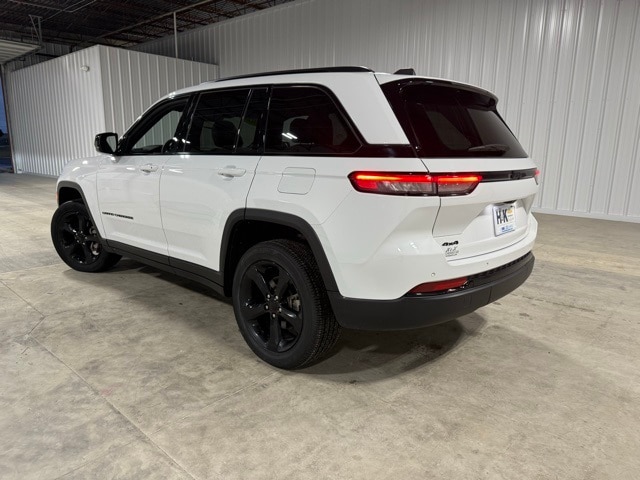 2023 Jeep Grand Cherokee Altitude X photo 3