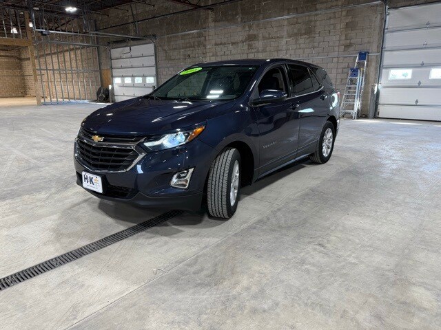 2018 Chevrolet Equinox LT photo 3