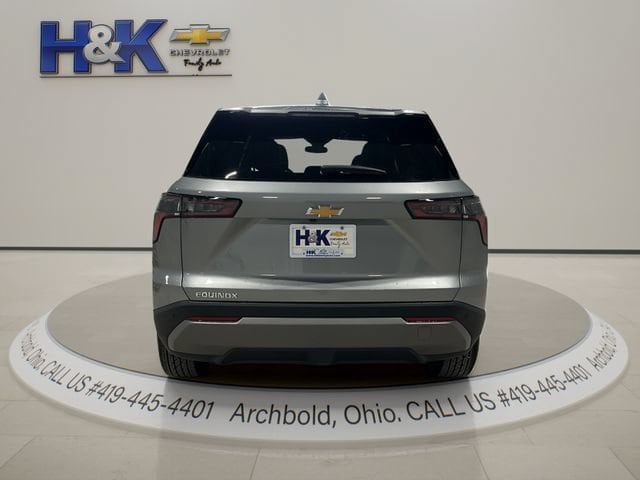 2027 Chevrolet Equinox LT - Photo 5