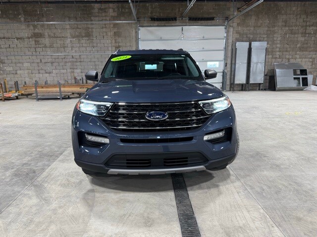 2021 Ford Explorer XLT photo 2