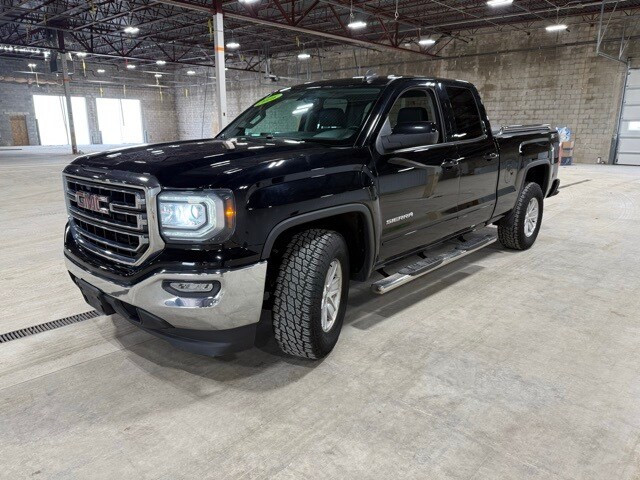 2016 Gmc Sierra 1500 SLE photo 3