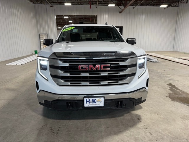 2022 Gmc Sierra 1500 SLE photo 2