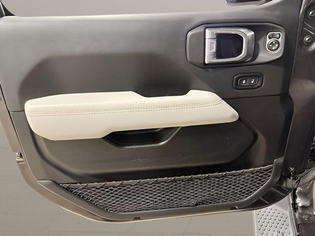 2021 Jeep Wrangler Unlimited Sahara High Altitude 4xe - Photo 36