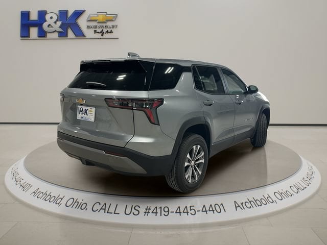 2027 Chevrolet Equinox LT - Photo 6