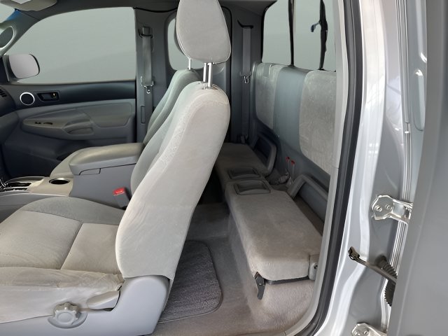 2006 Toyota Tacoma PreRunner - Photo 13