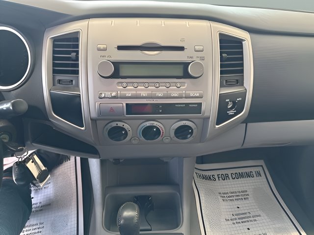2006 Toyota Tacoma PreRunner - Photo 10