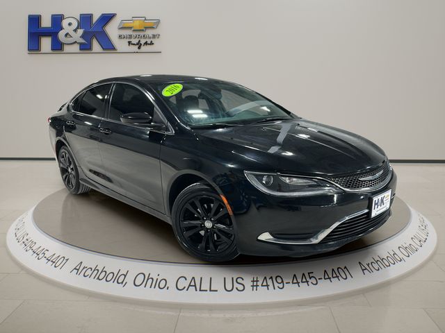 2016 Chrysler 200 Limited's photo