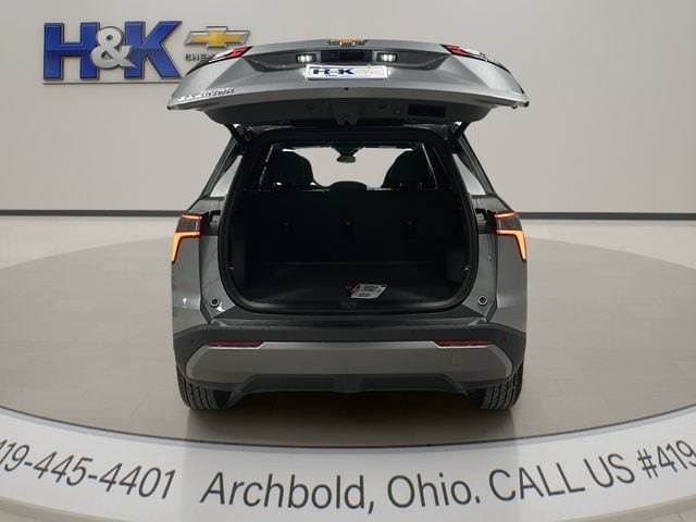 2027 Chevrolet Equinox LT - Photo 28