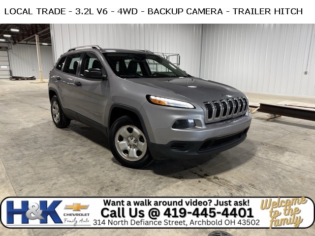 2017 Jeep Cherokee Sport's photo