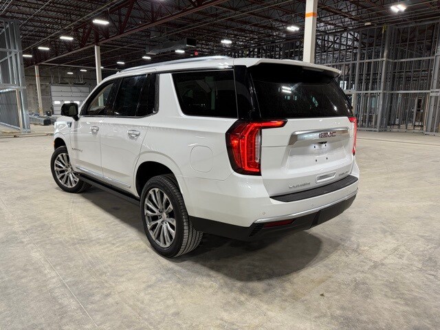 2021 Gmc Yukon Denali photo 3