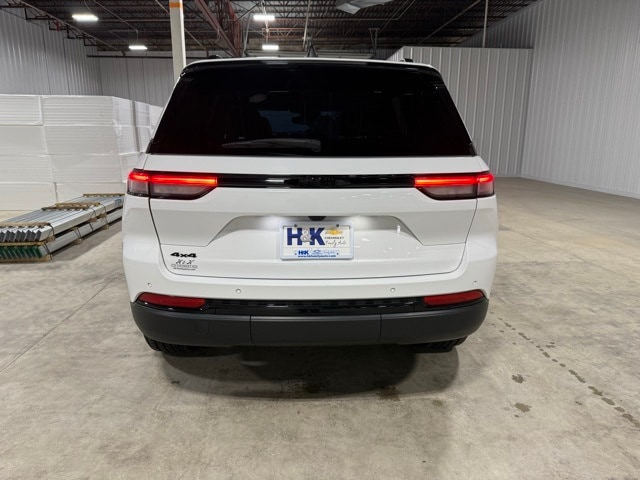 2023 Jeep Grand Cherokee Altitude X photo 4