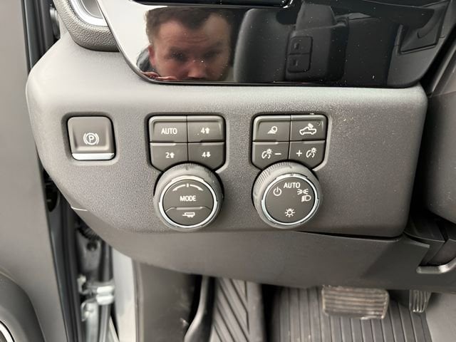 2026 Chevrolet Silverado 1500 LT - Photo 18