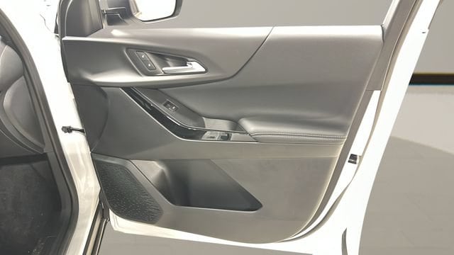 2026 Chevrolet Equinox LT - Photo 32