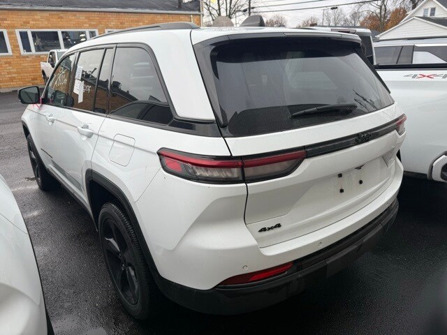 2023 Jeep Grand Cherokee Altitude X photo 4