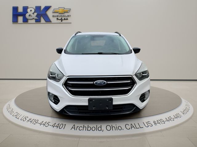 Used 2017 Ford Escape SE with VIN 1FMCU0GD0HUA17441 for sale in Archbold, OH