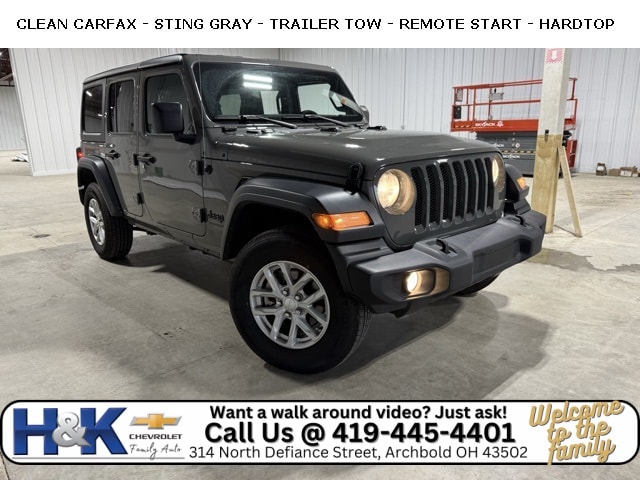 2023 Jeep Wrangler 4-Door Sport S's photo
