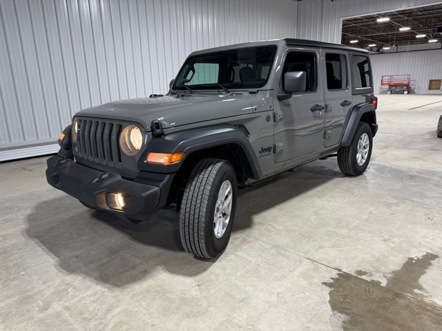 2023 Jeep Wrangler Sport S photo 3