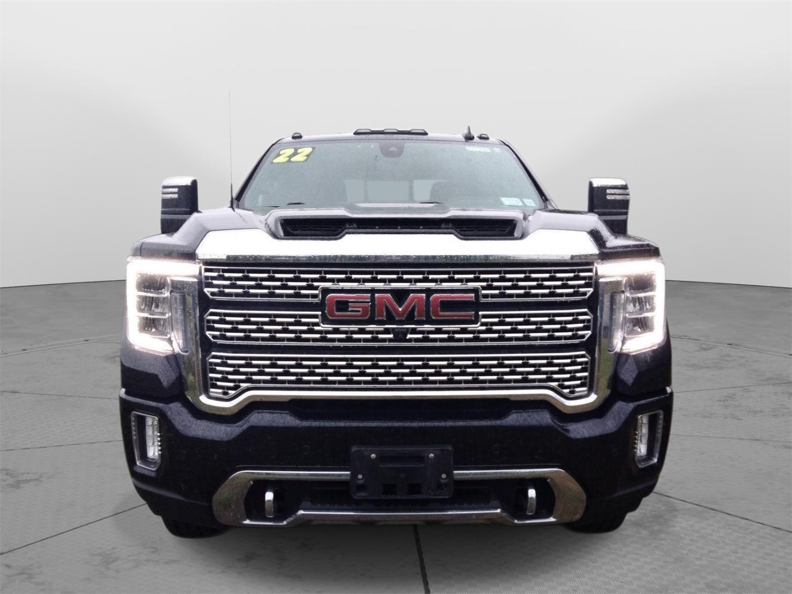 2022 Gmc Sierra 3500 HD Denali photo 2