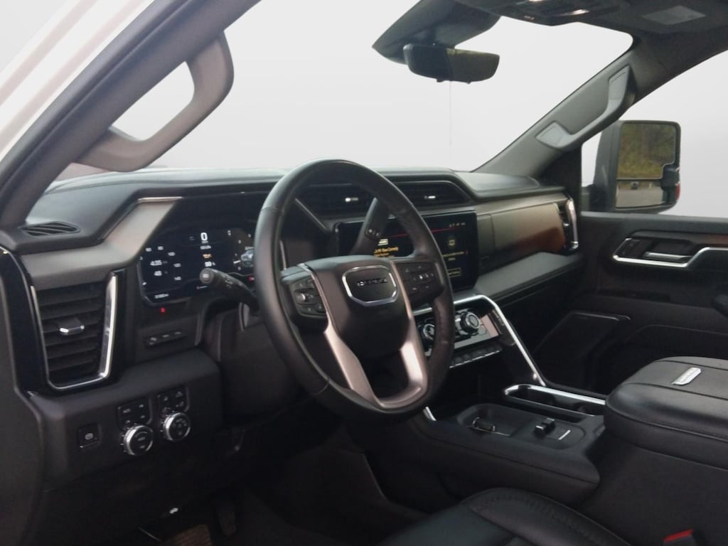 2024 Gmc Sierra 2500 HD Denali photo 3