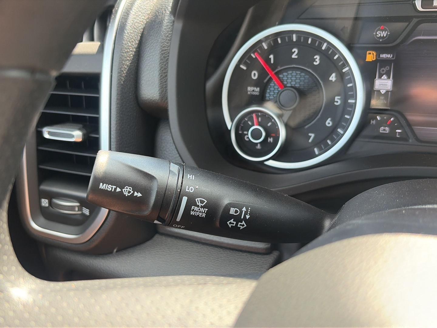 2026 RAM 1500 Express - Photo 18