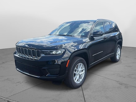 2026 Jeep Grand Cherokee LAREDO X 4X4 Sport Utility
