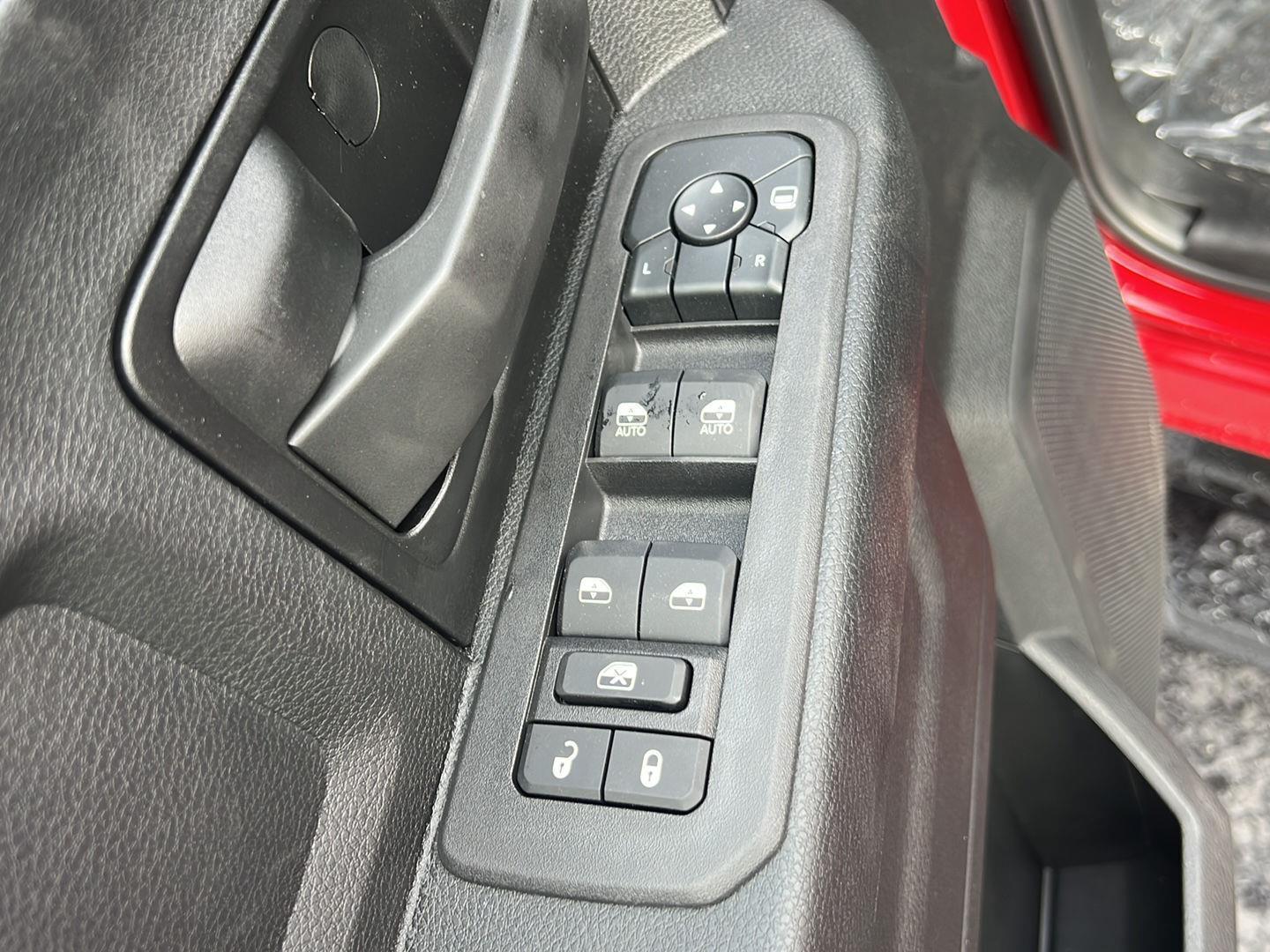 2026 RAM 3500 Tradesman - Photo 17