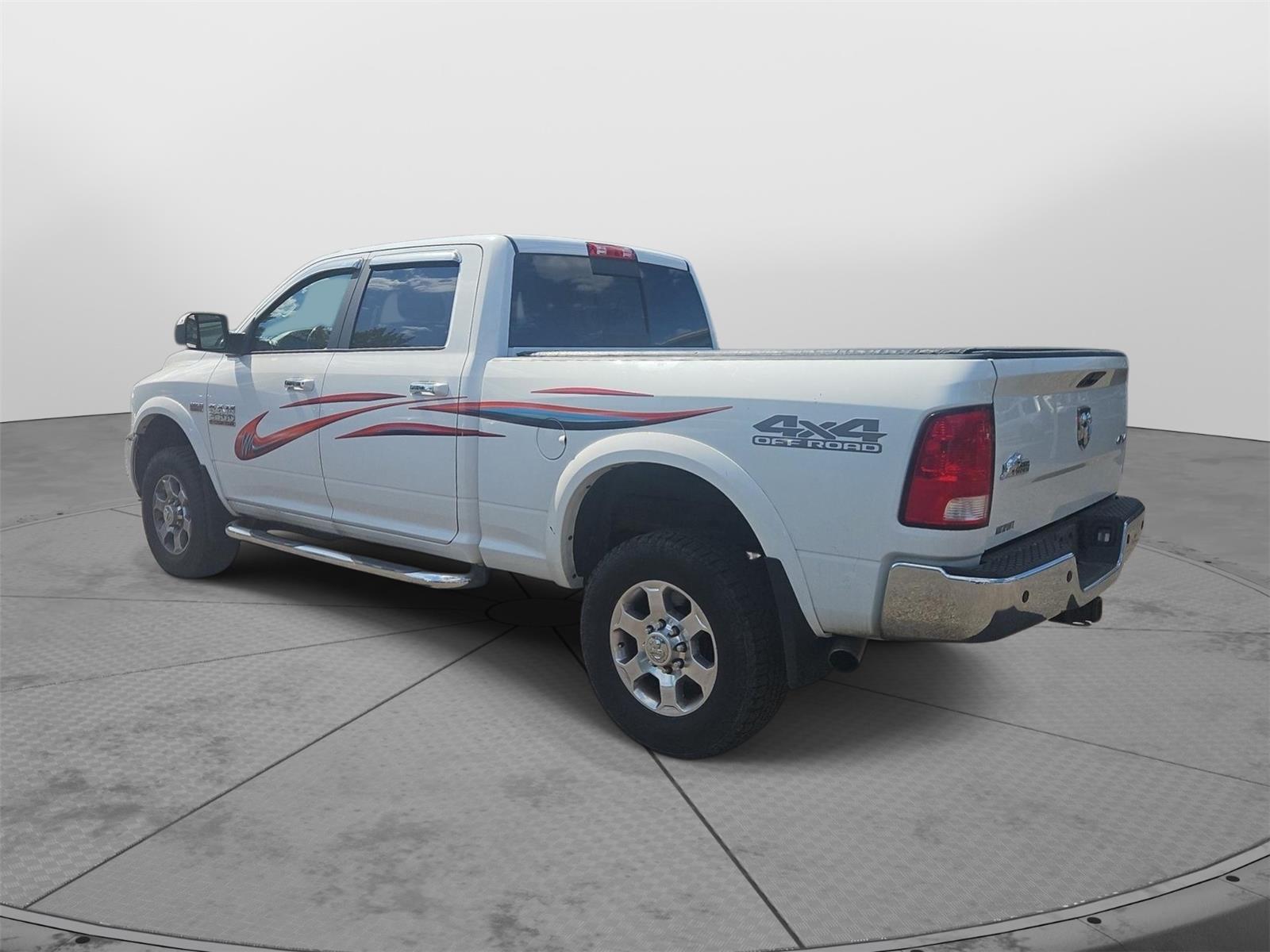 2017 Ram 2500 SLT photo 3