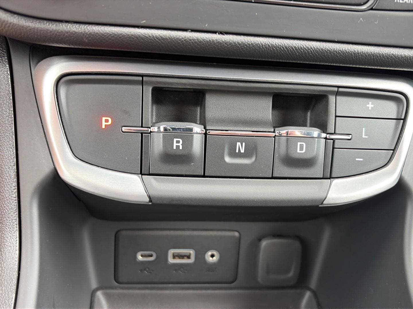 2024 GMC Terrain SLE - Photo 20