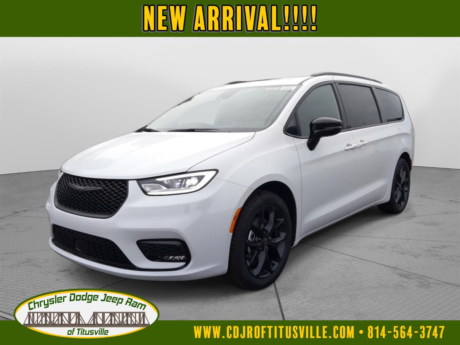 2026 Chrysler Pacifica Limited's photo