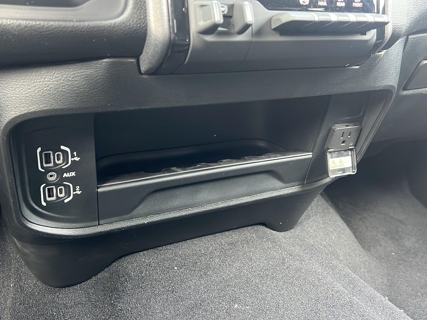 2026 RAM 3500 Tradesman - Photo 27