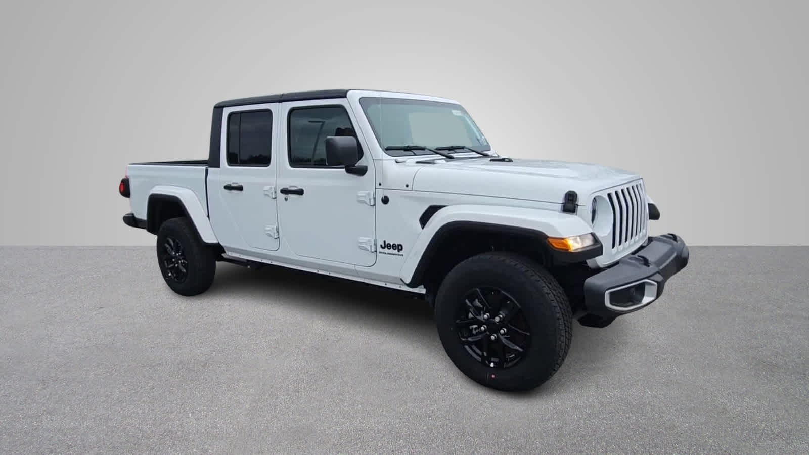 Used 2023 Jeep Gladiator Sport S with VIN 1C6JJTAM8PL593532 for sale in Morgantown, WV