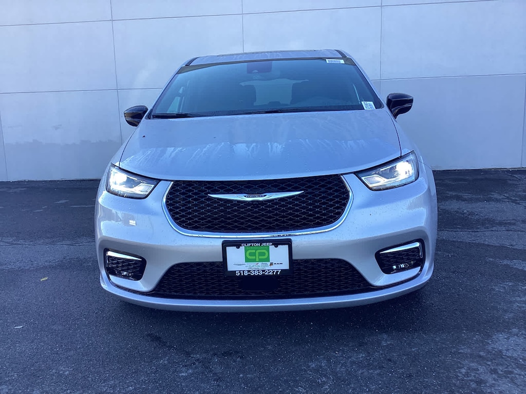 New 2026 Chrysler Pacifica SELECT AWD Passenger Van