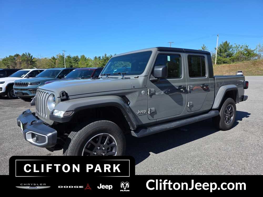 2023 Jeep Gladiator Overland's photo