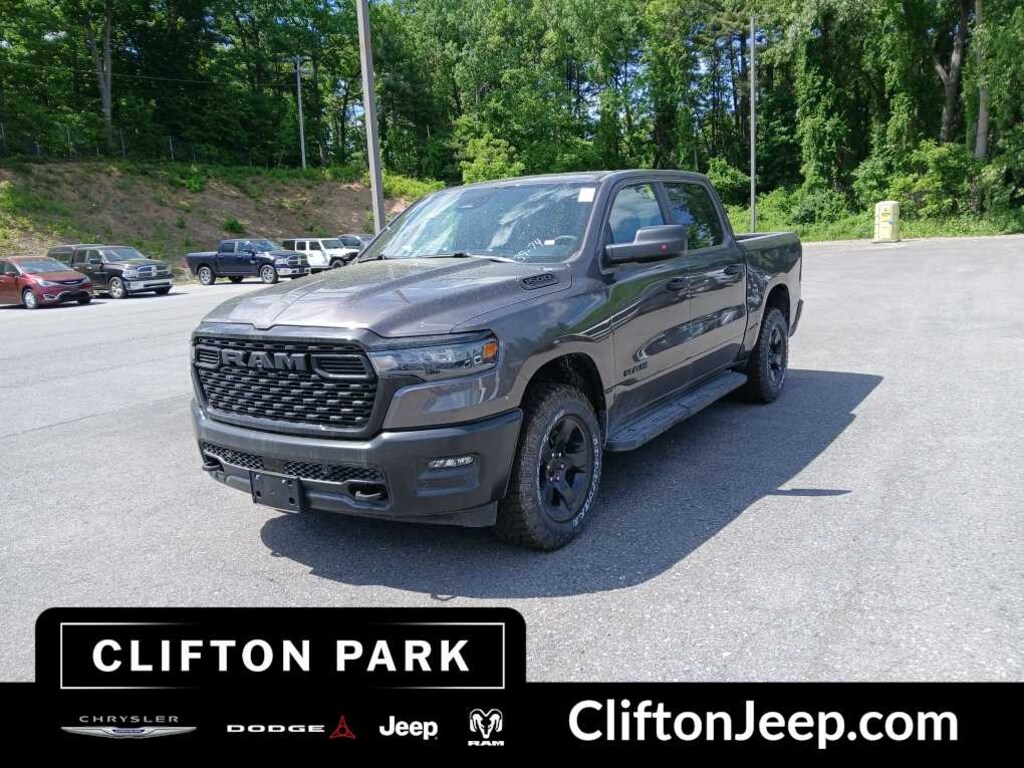 New 2026 Ram 1500 WARLOCK CREW CAB 4X4 5'7 BOX Pickup