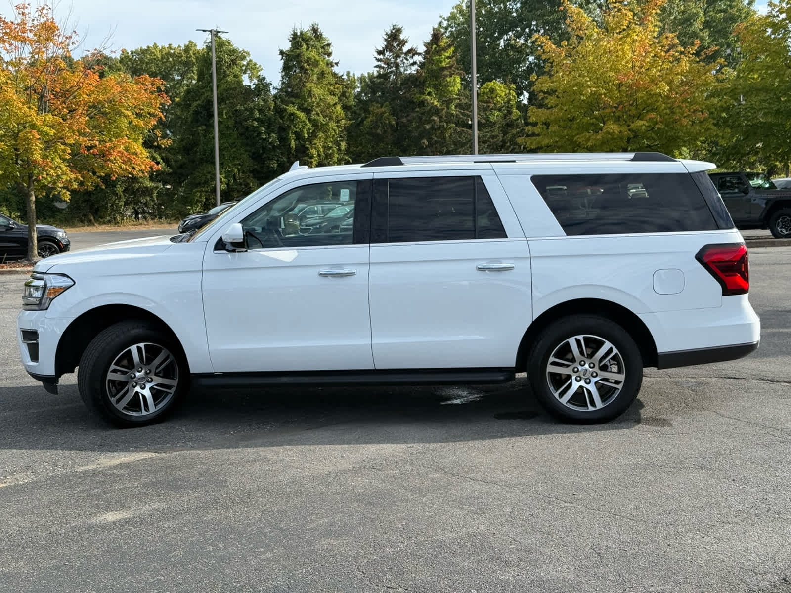 2024 Ford Expedition MAX Limited photo 4