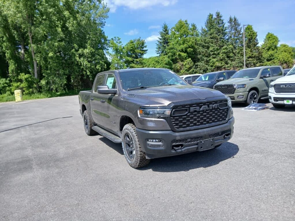 New 2026 Ram 1500 WARLOCK CREW CAB 4X4 5'7 BOX Pickup