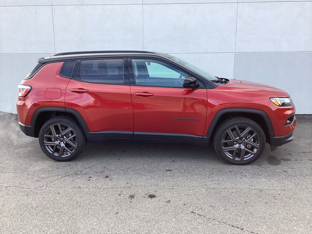 New 2026 Jeep Compass LIMITED ALTITUDE 4X4 Sport Utility