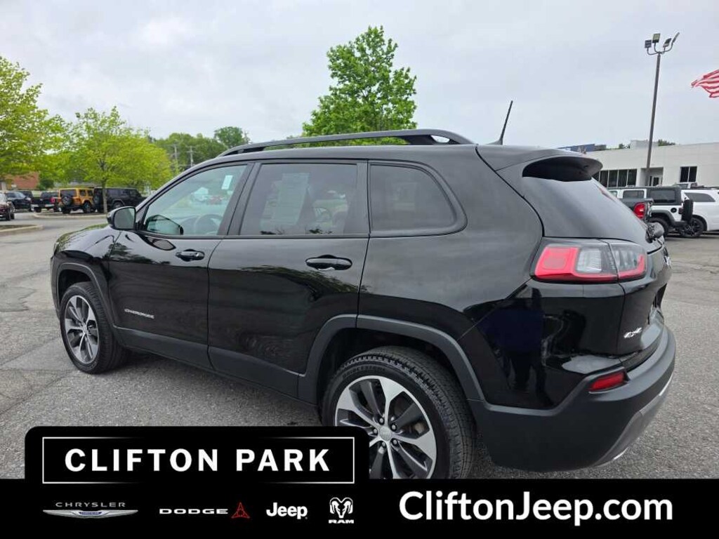 Used 2022 Jeep Cherokee Limited 4x4
