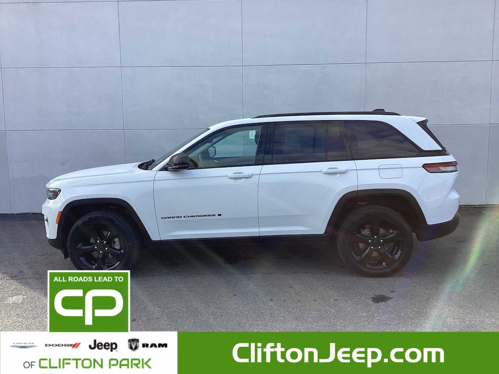 Used 2023 Jeep Grand Cherokee Limited 4x4