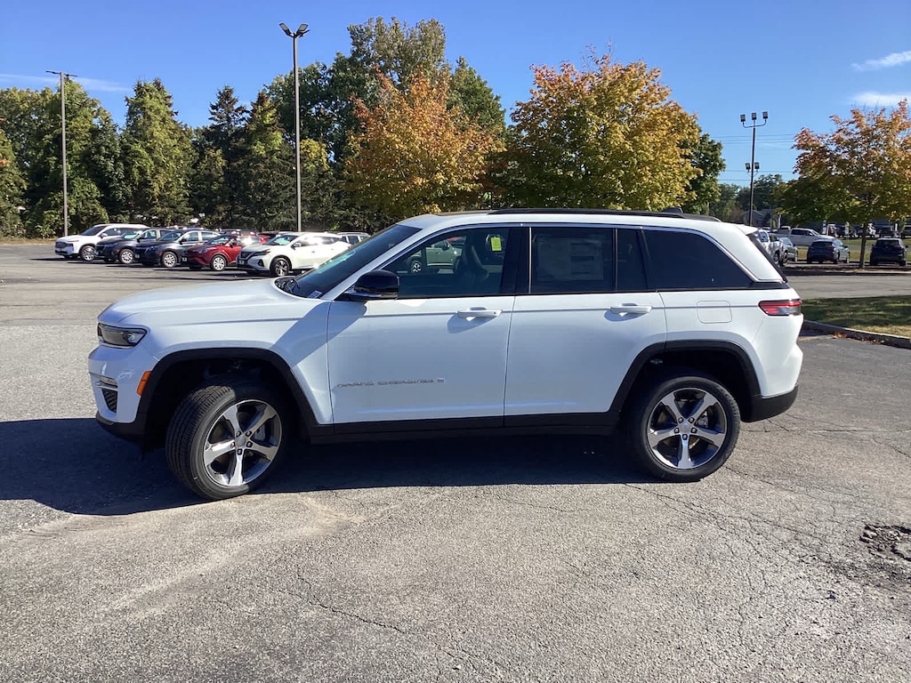 New 2025 Jeep Grand Cherokee LIMITED 4X4 Sport Utility