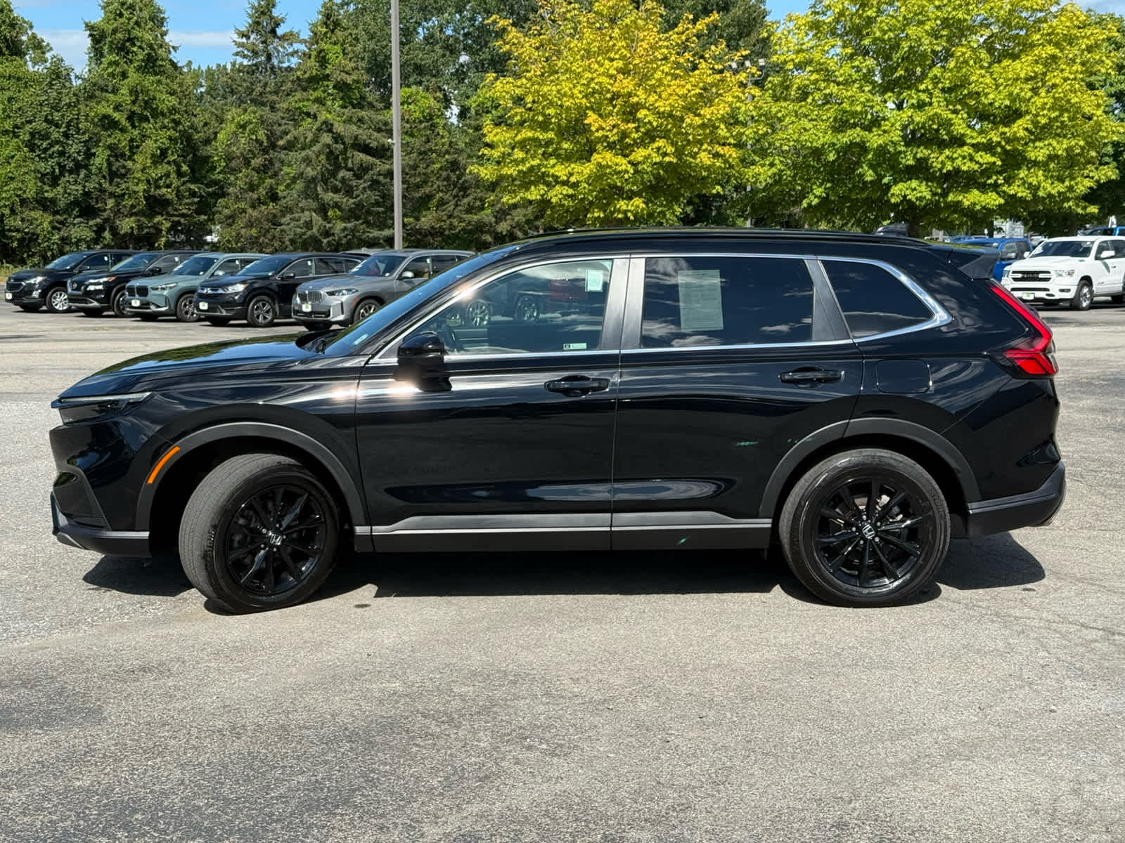 2024 Honda CR-V Hybrid Sport photo 2