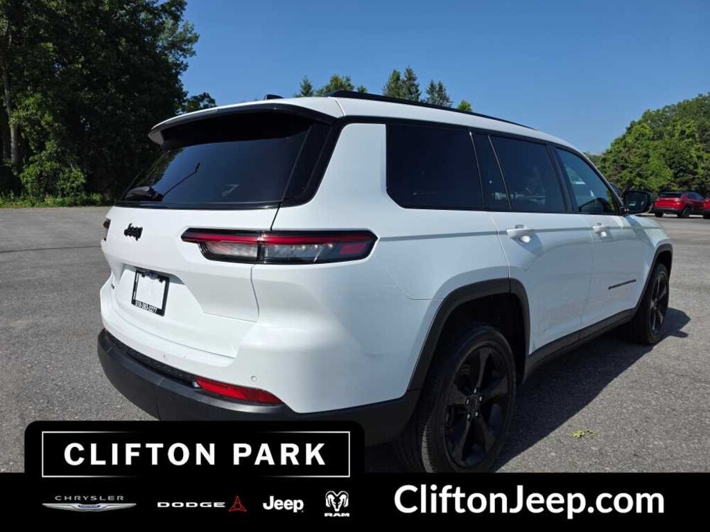 Used 2024 Jeep Grand Cherokee L Altitude X 4x4