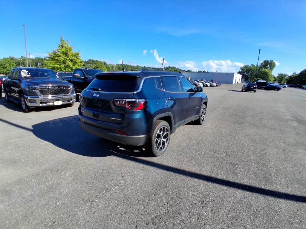 New 2026 Jeep Compass LIMITED 4X4 Sport Utility
