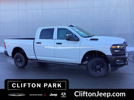 2026 Ram 2500 TRADESMAN CREW CAB 4X4 6'4 BOX Pickup